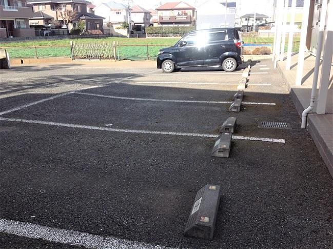 ピュア(15469)の外観・駐車場イメージ1枚目