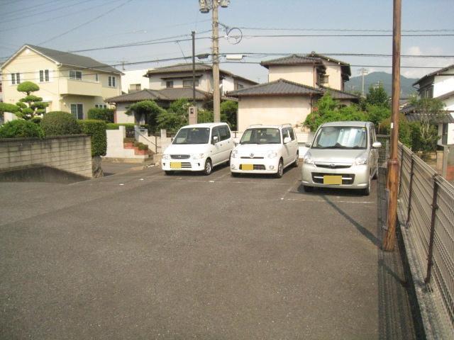 里中パーキングの外観・駐車場イメージ2枚目