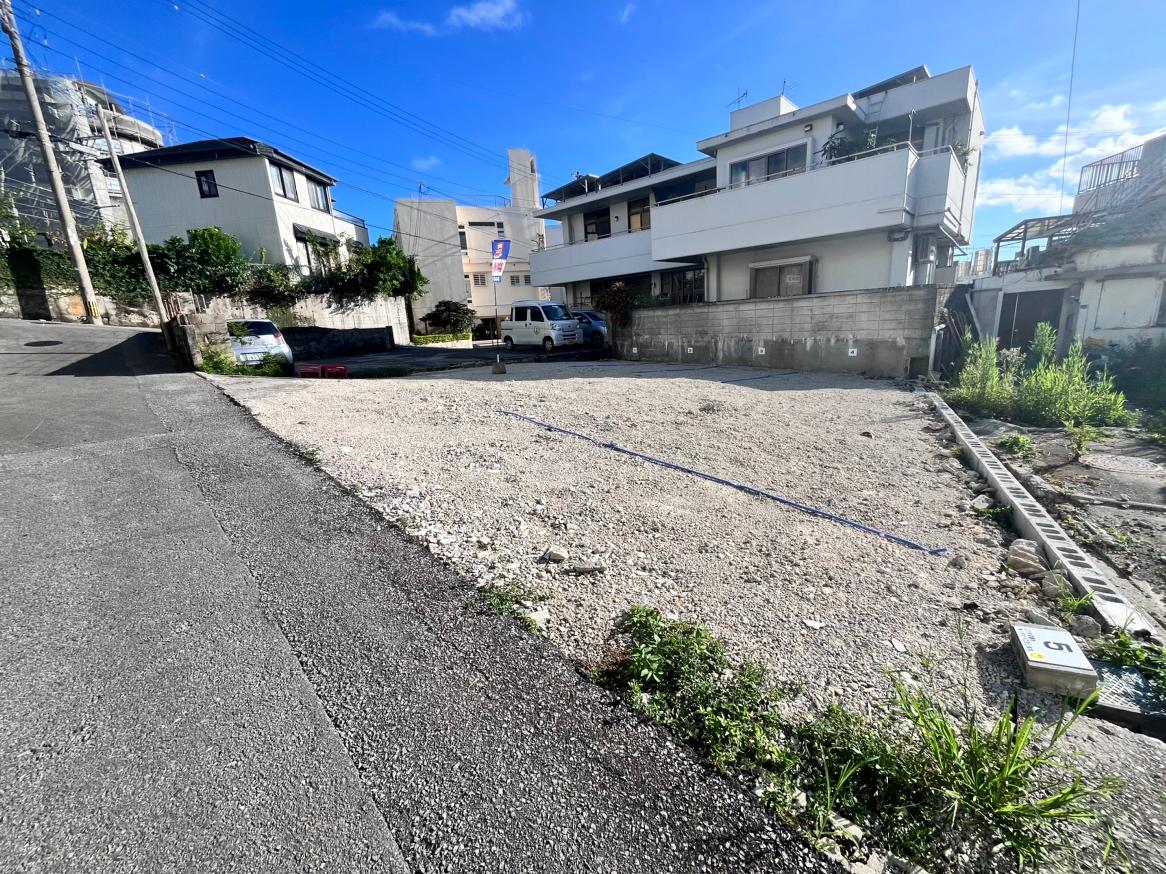 屋比久第四駐車場の外観・駐車場イメージ2枚目