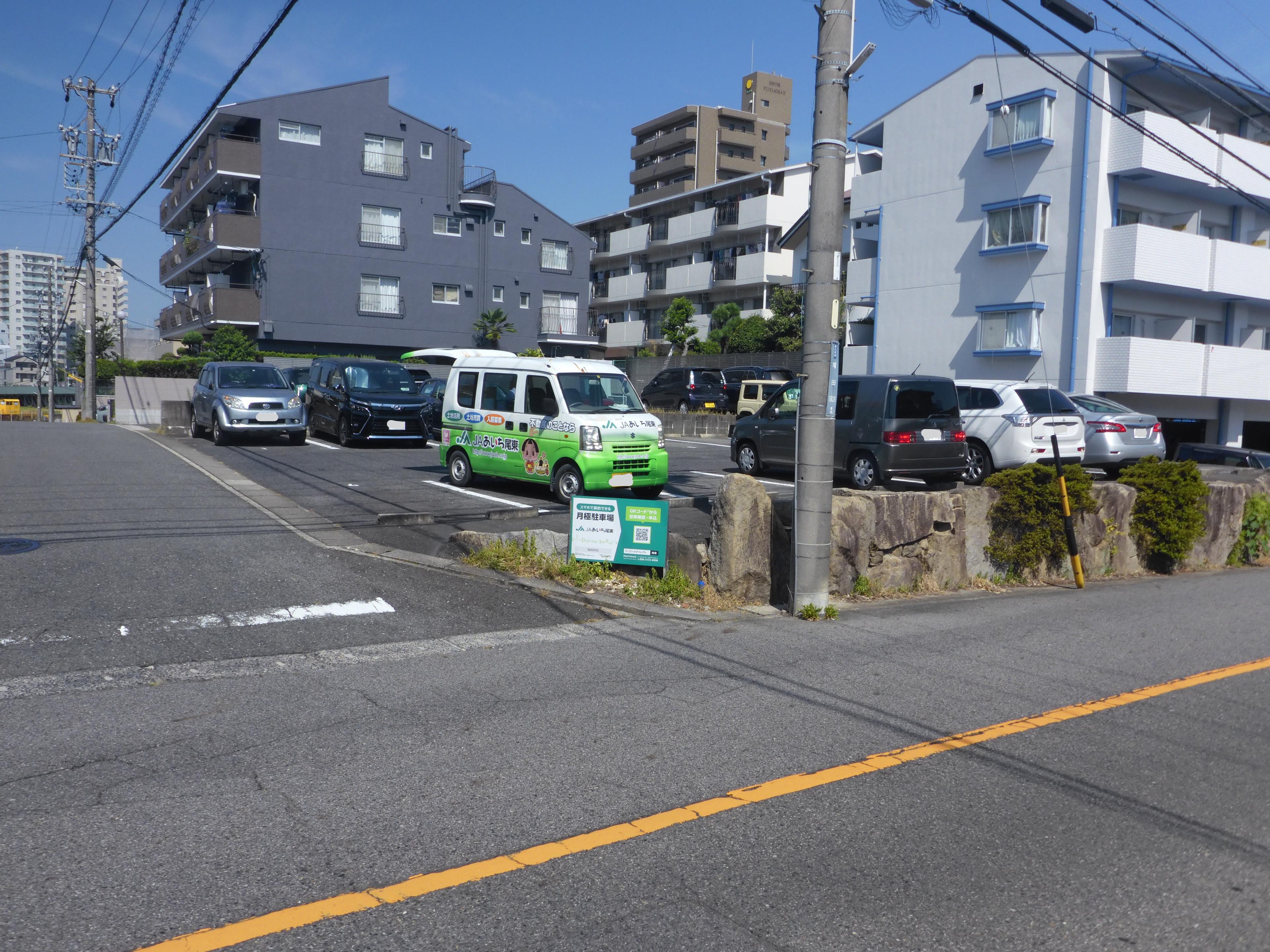 塚田駐車場の外観・駐車場イメージ3枚目
