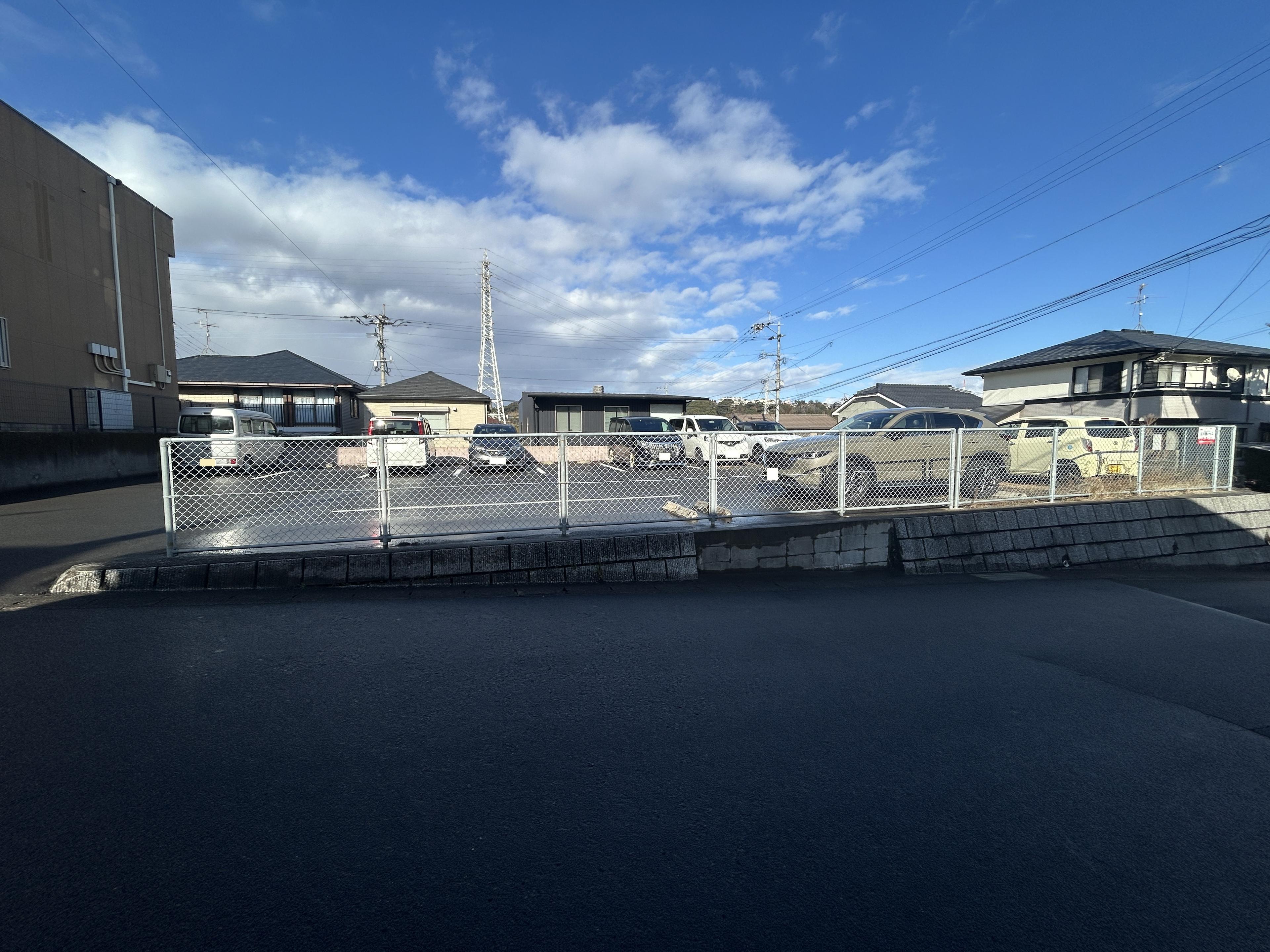 向陽2丁目久保駐車場の外観・駐車場イメージ2枚目