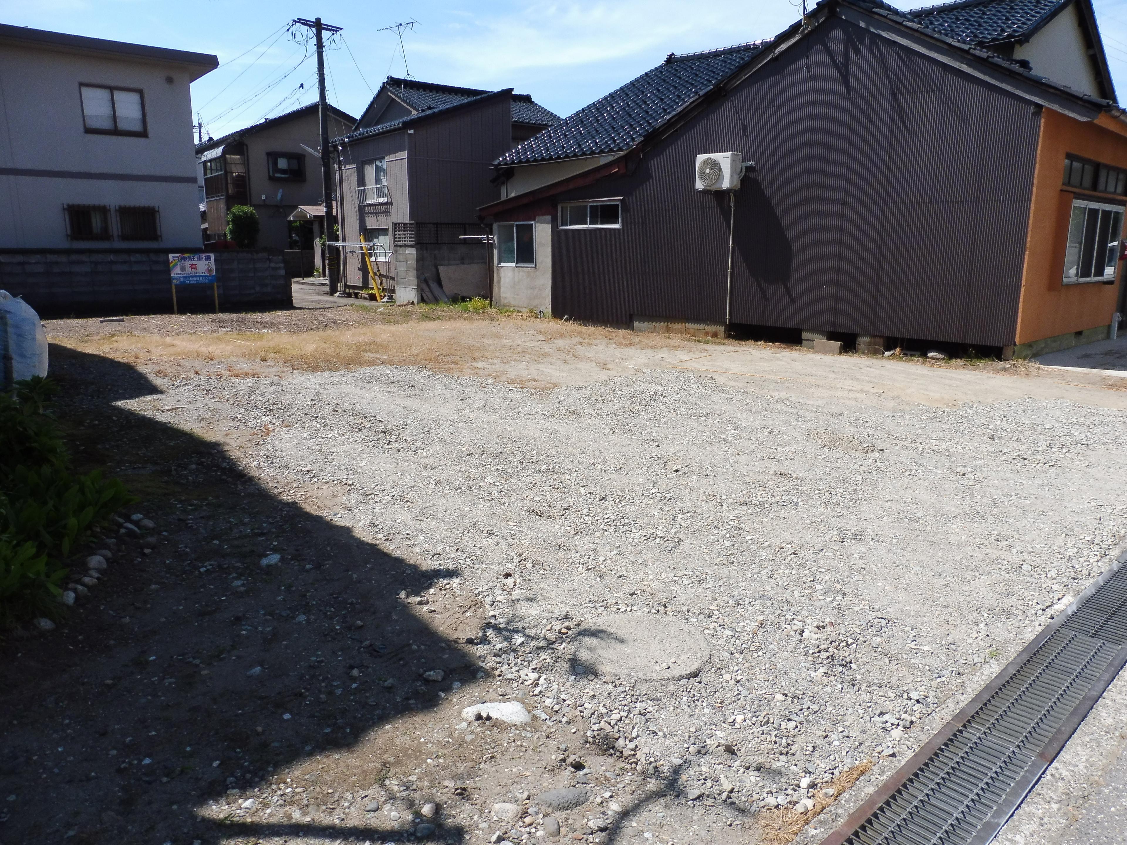 粟島町３丁目月極駐車場の外観・駐車場イメージ2枚目