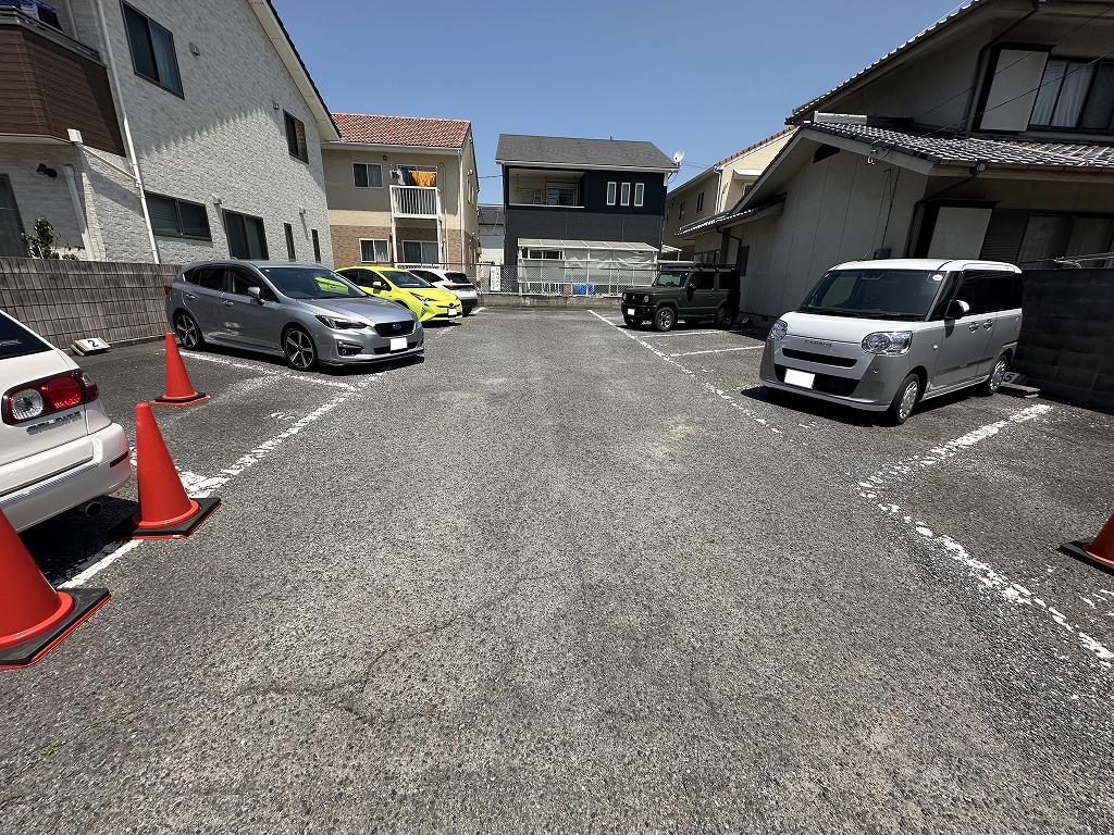奉還町4丁目駐車場の外観・駐車場イメージ1枚目