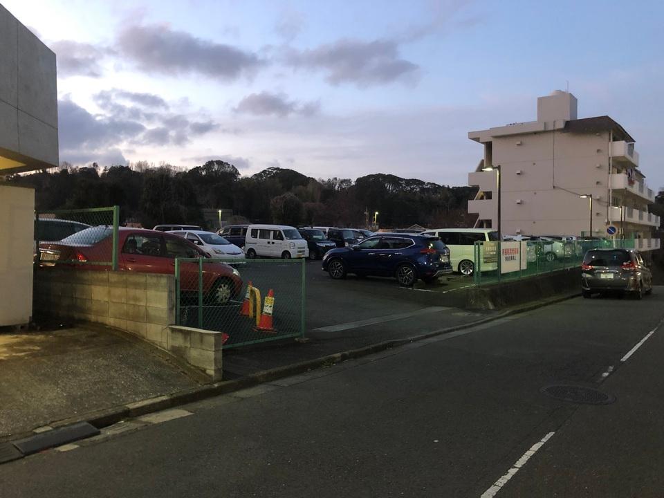 富岡の外観・駐車場イメージ1枚目