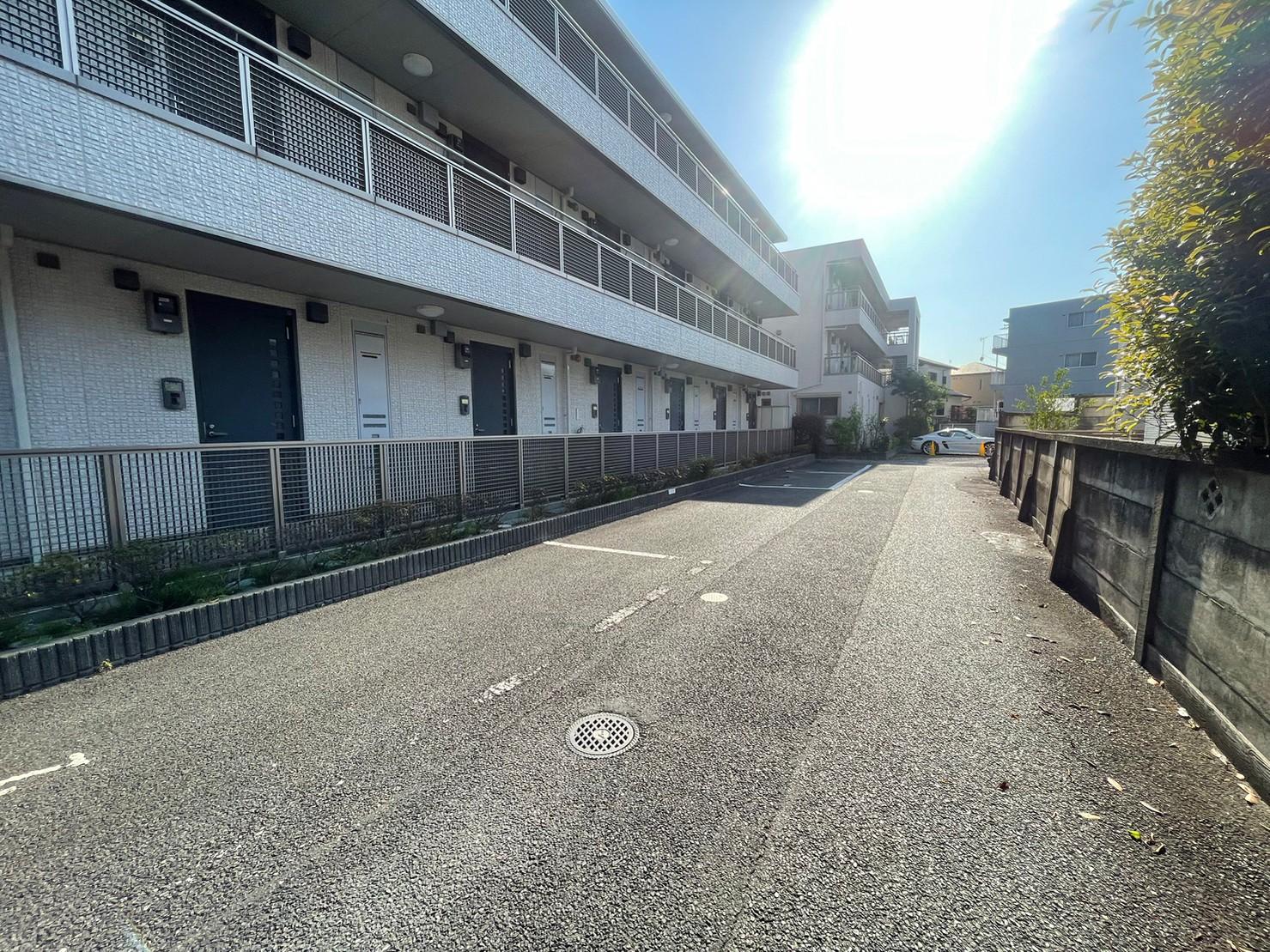 ロイヤルオークラ駐車場の外観・駐車場イメージ1枚目