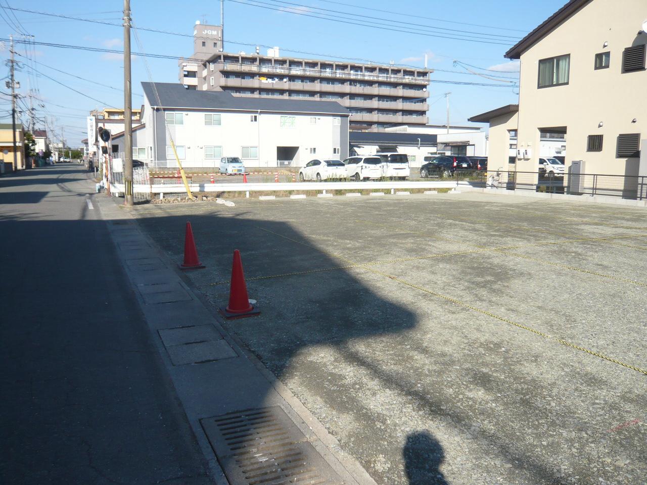近見8丁目織田月極駐車場の外観・駐車場イメージ2枚目