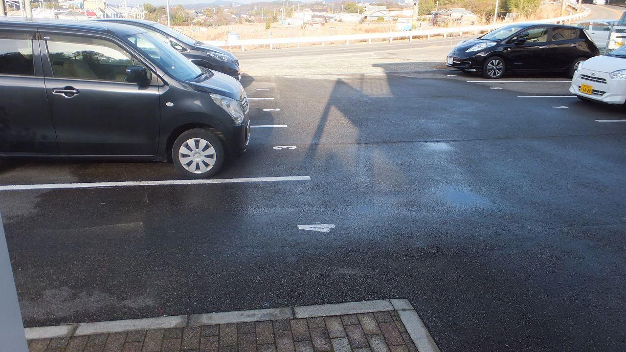 未来(23467)の外観・駐車場イメージ1枚目