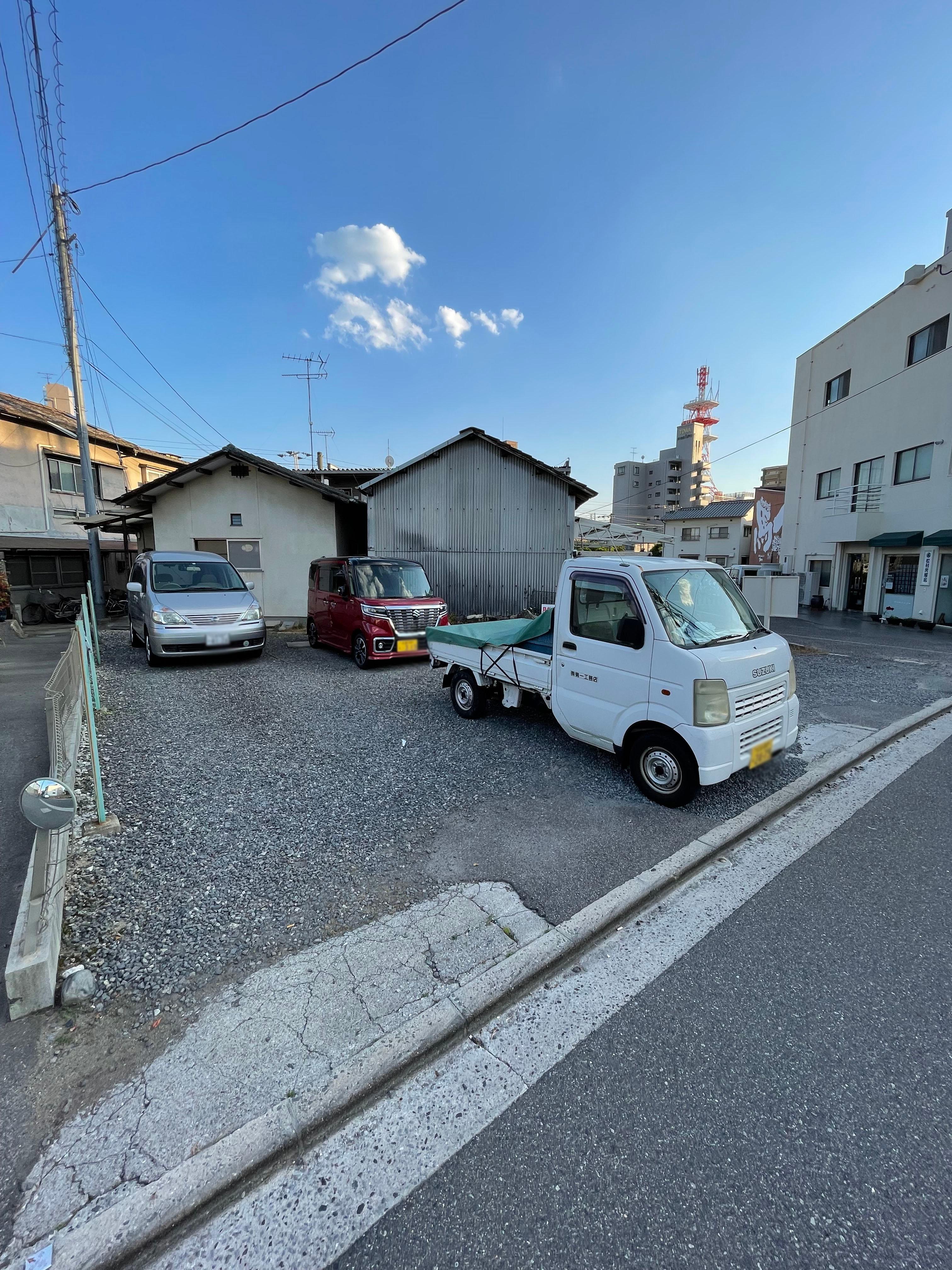 津川駐車場の外観・駐車場イメージ2枚目