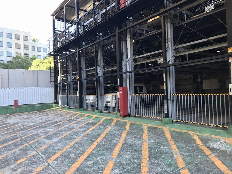 ニュー新坂ビルの外観・駐車場イメージ2枚目