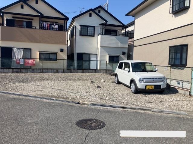 ヴェルドミール芦田第2駐車場の外観・駐車場イメージ2枚目