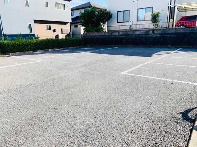 ドミール堀(24541)の外観・駐車場イメージ1枚目