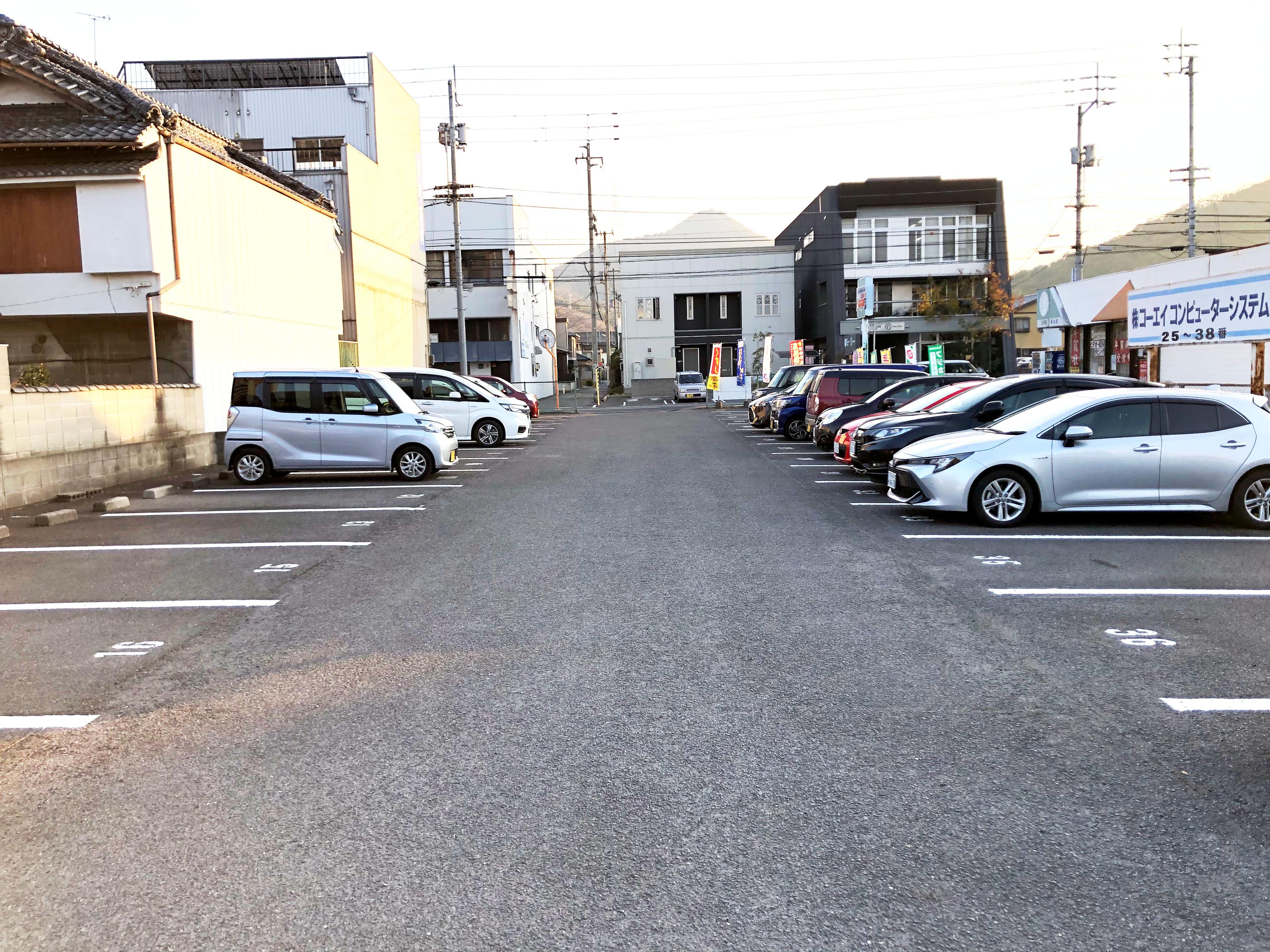 旭町駐車場の外観・駐車場イメージ2枚目