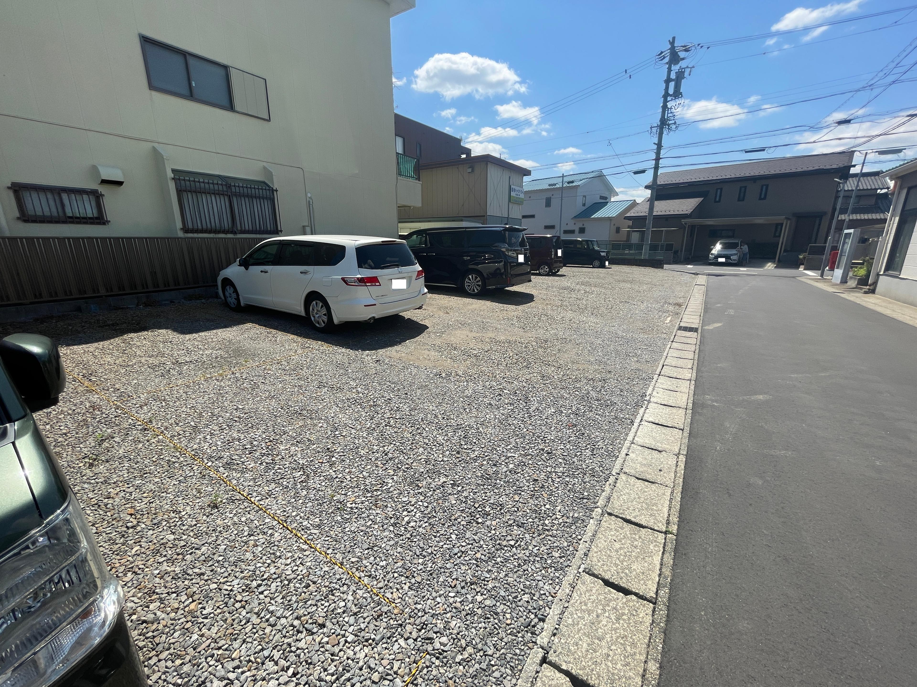 六所パーキングの外観・駐車場イメージ2枚目
