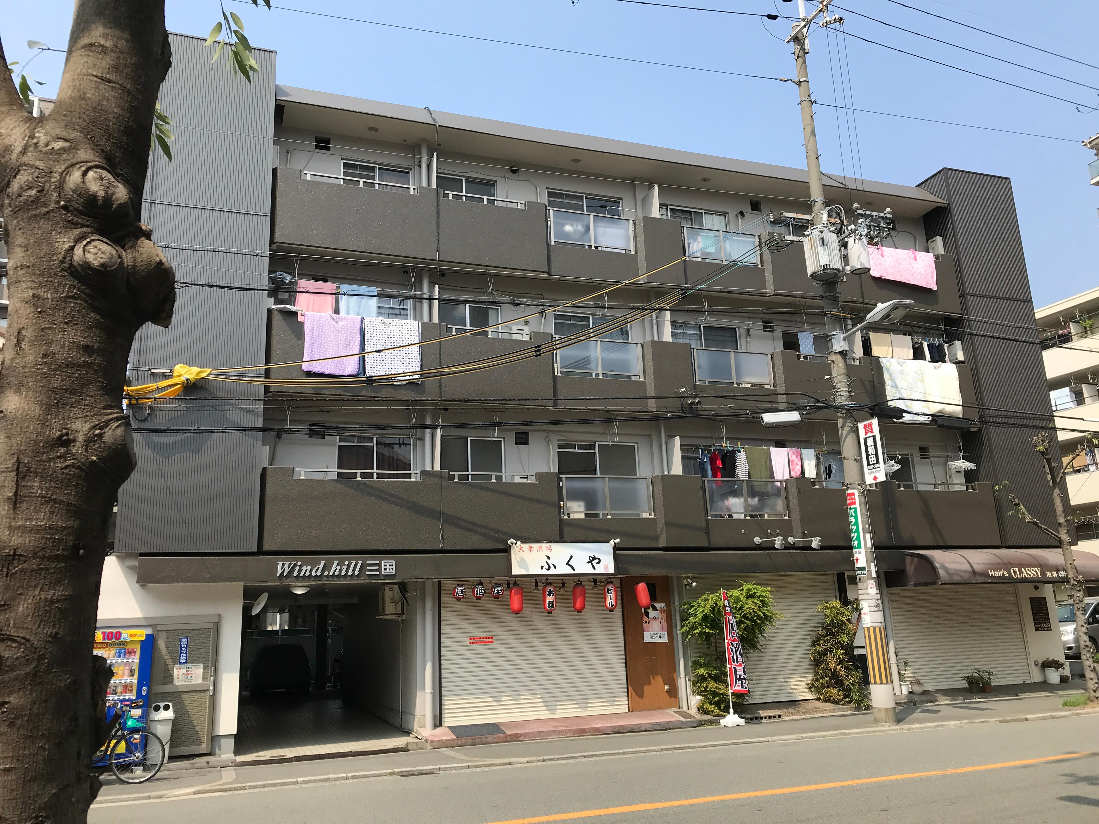 ウィンドヒル三国の外観・駐車場イメージ1枚目