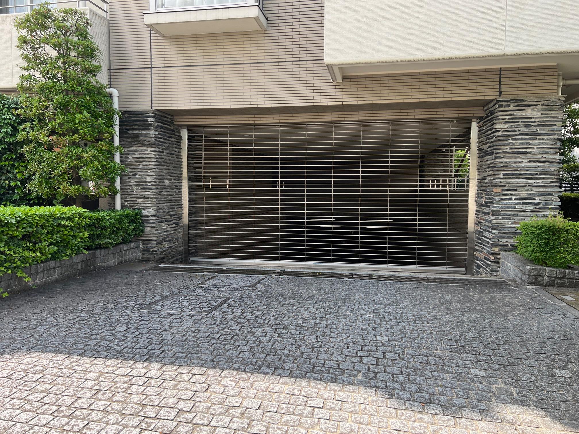フェアロージュ南平台の外観・駐車場イメージ1枚目