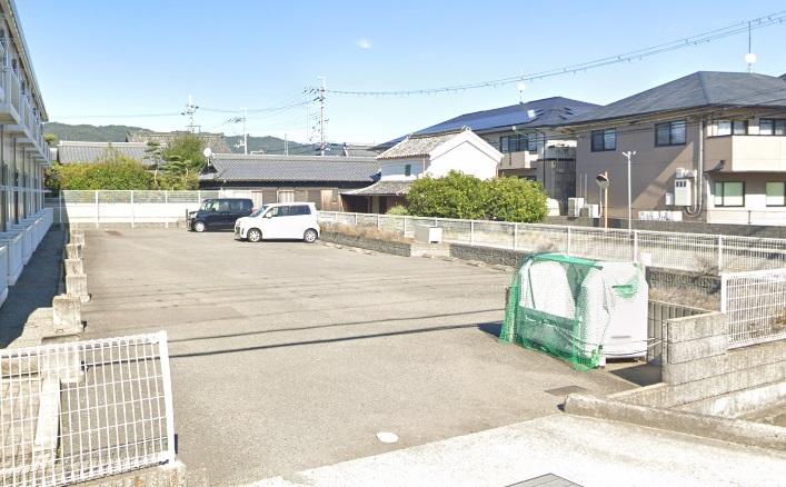 楠見中(23130)の外観・駐車場イメージ1枚目