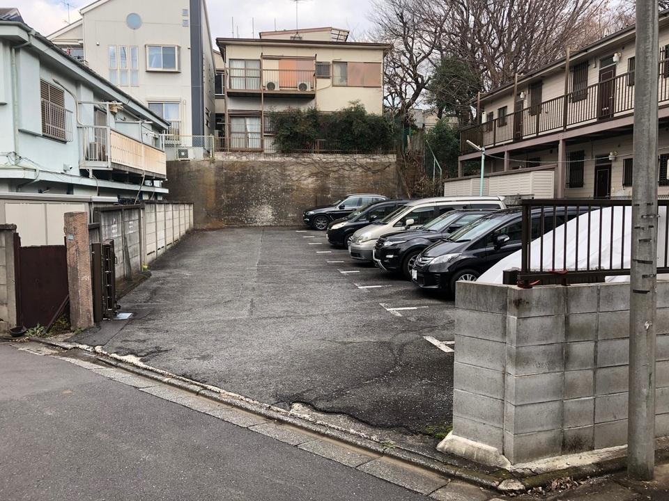上目黒２丁目の外観・駐車場イメージ1枚目