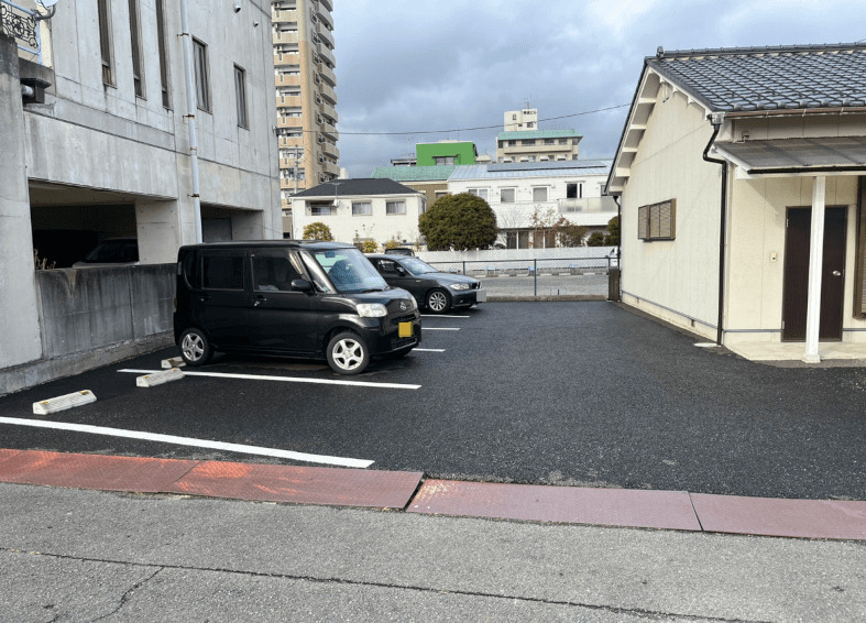下の町山崎駐車場の外観・駐車場イメージ1枚目