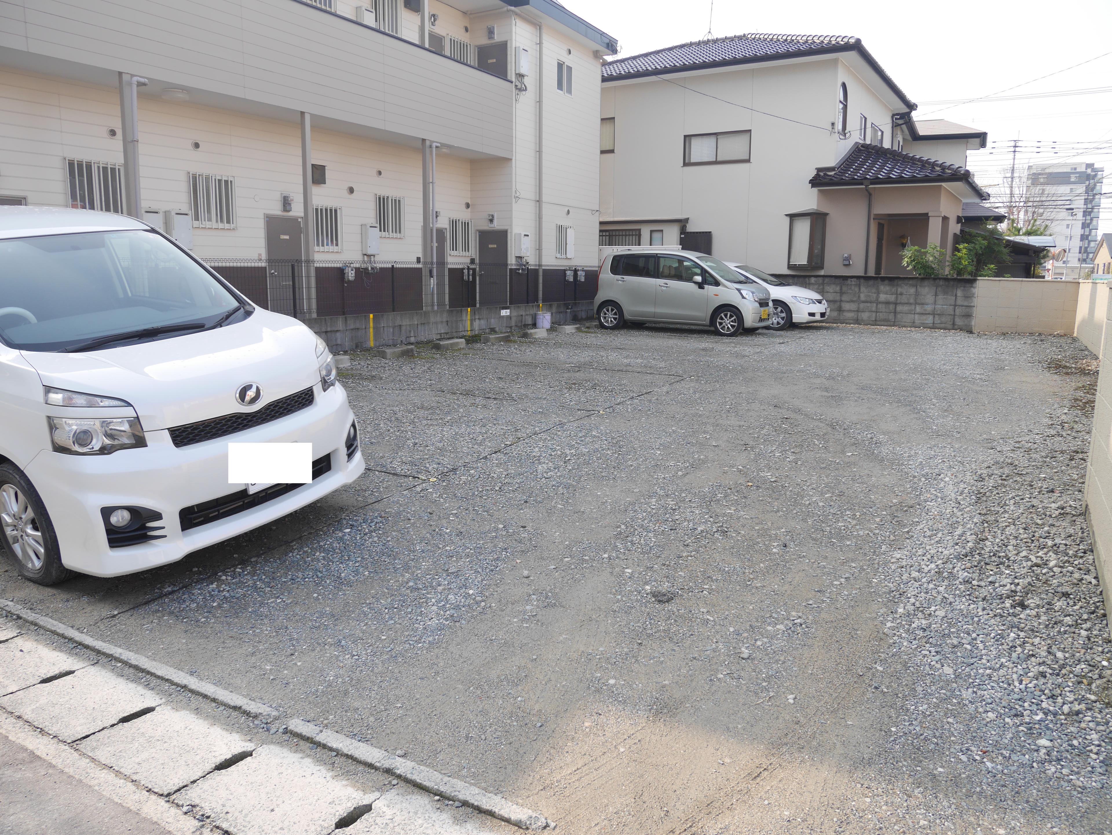 ｼﾃｨﾍﾞｰﾙ長尾駐車場の外観・駐車場イメージ1枚目