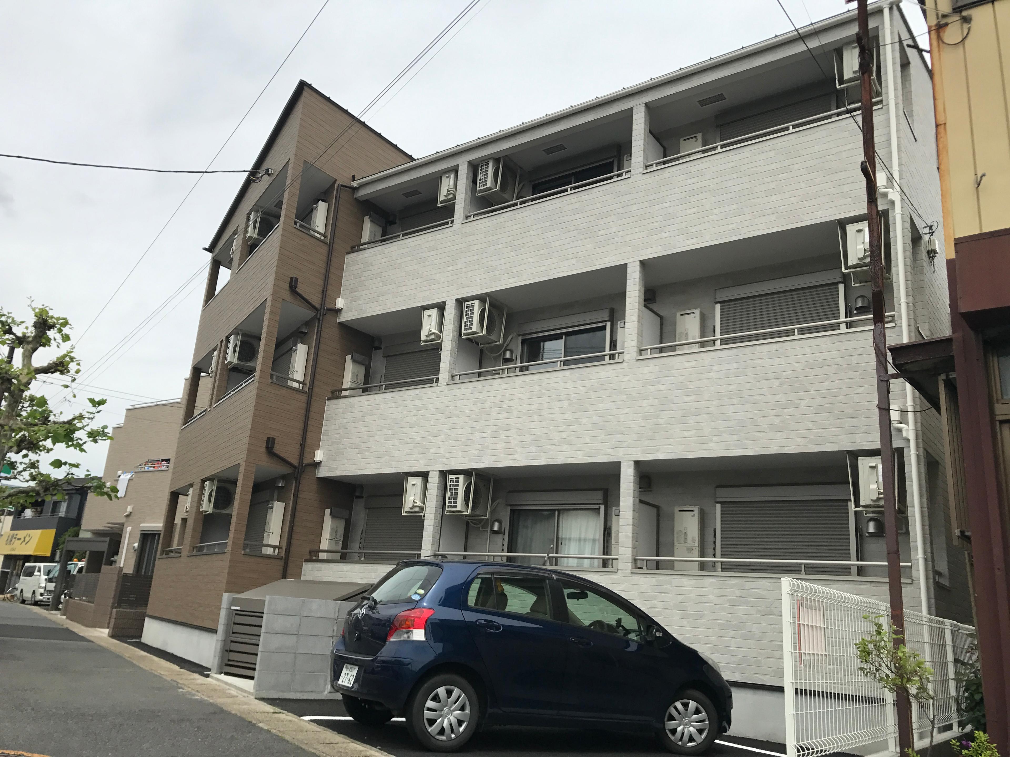 プランドールOsuの外観・駐車場イメージ2枚目