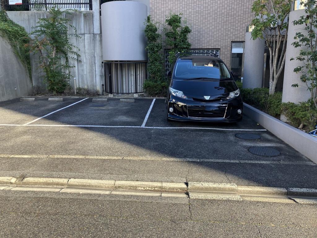FKグランメゾン城山の外観・駐車場イメージ1枚目