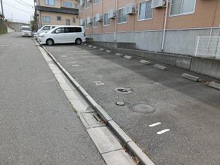 白山台(17685)の外観・駐車場イメージ1枚目