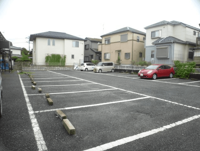 カントリーハウス駐車場の外観・駐車場イメージ1枚目