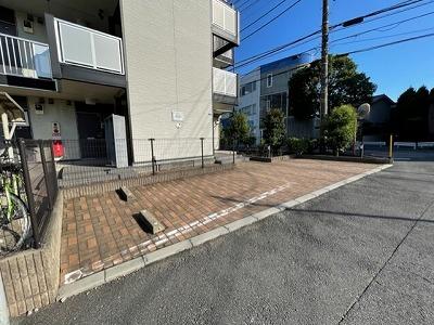 カルナック(45561)の外観・駐車場イメージ1枚目