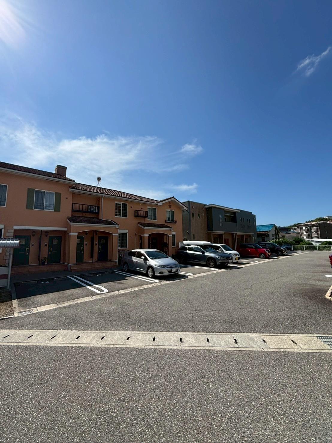 シャトーシモハタ駐車場（南側区画）の外観・駐車場イメージ2枚目