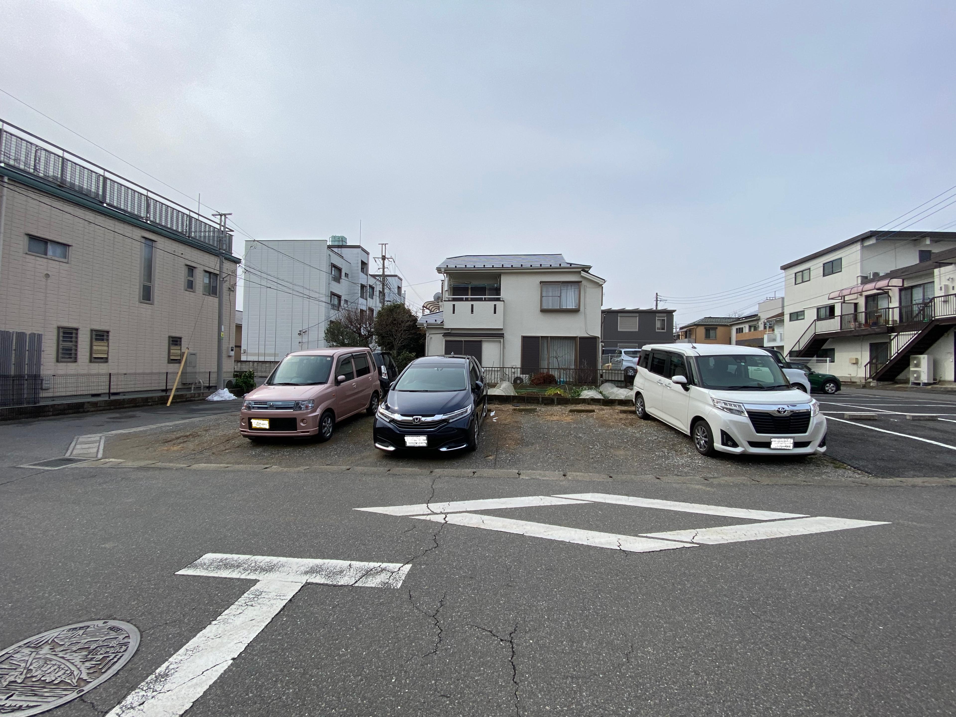 川上駐車場の外観・駐車場イメージ2枚目
