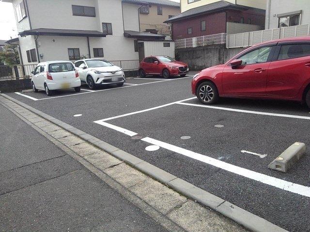 ヴィフⅡ(52525)の外観・駐車場イメージ1枚目