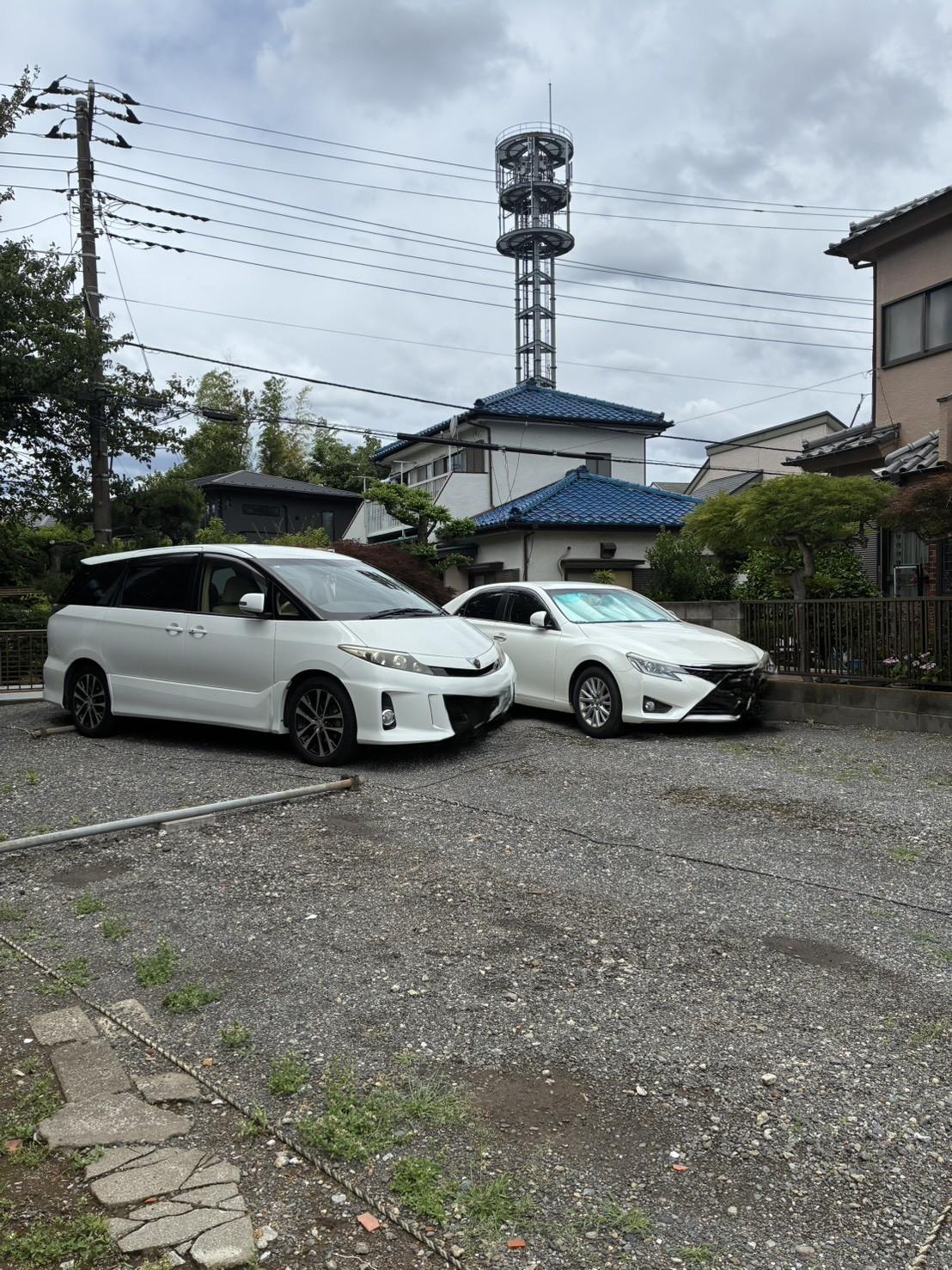 新店パーキングの外観・駐車場イメージ2枚目