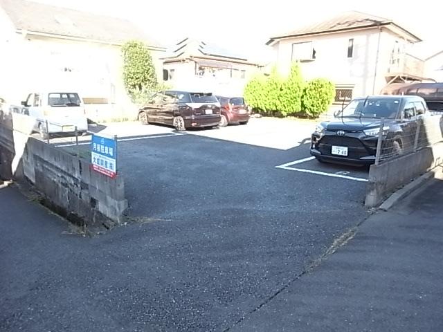 ミワパーキングの外観・駐車場イメージ1枚目