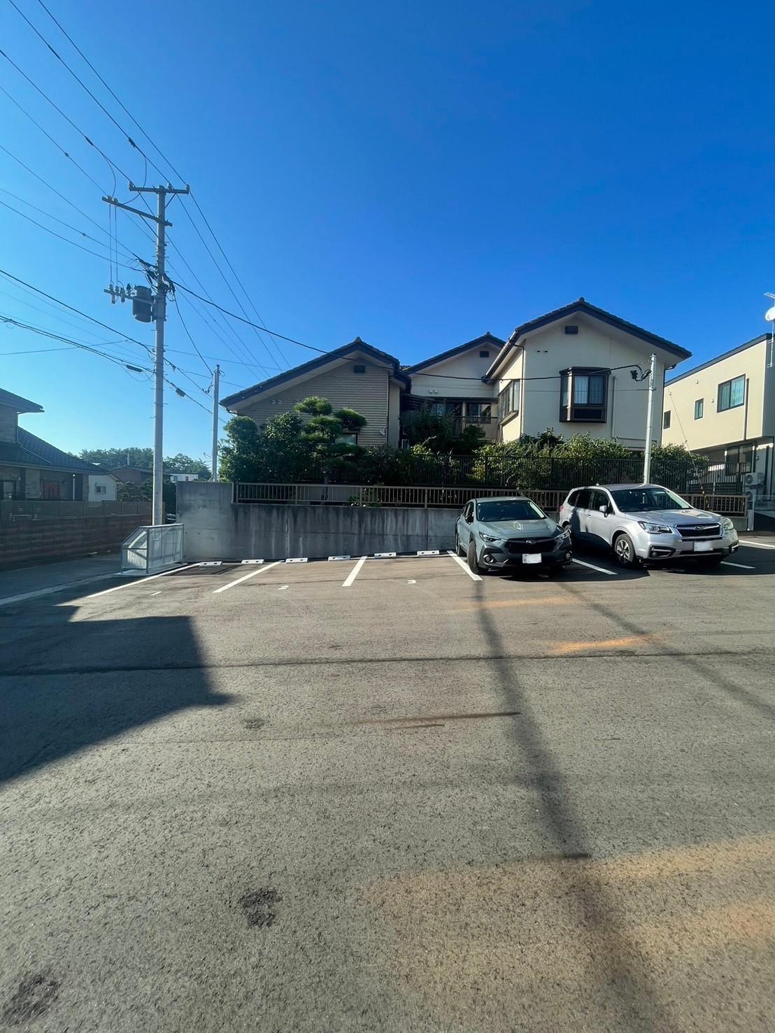 ダブルパーク学校町通3番町の外観・駐車場イメージ2枚目
