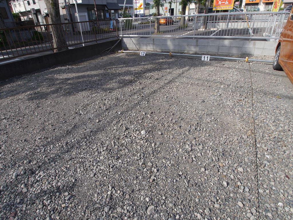 大野台１丁目駐車場の外観・駐車場イメージ3枚目