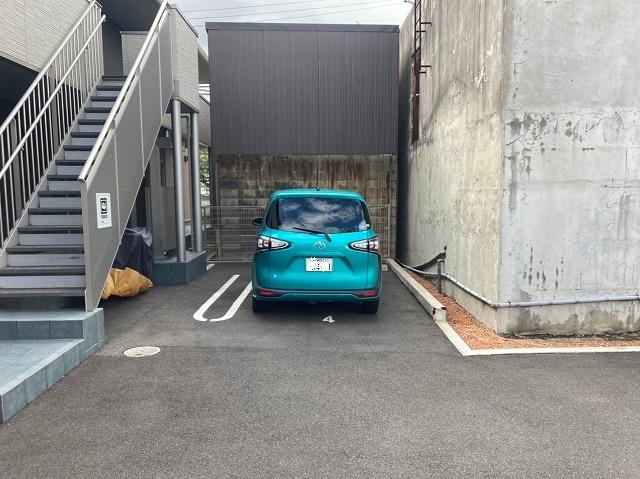 グランドアーク駐車場（条件付）の外観・駐車場イメージ2枚目