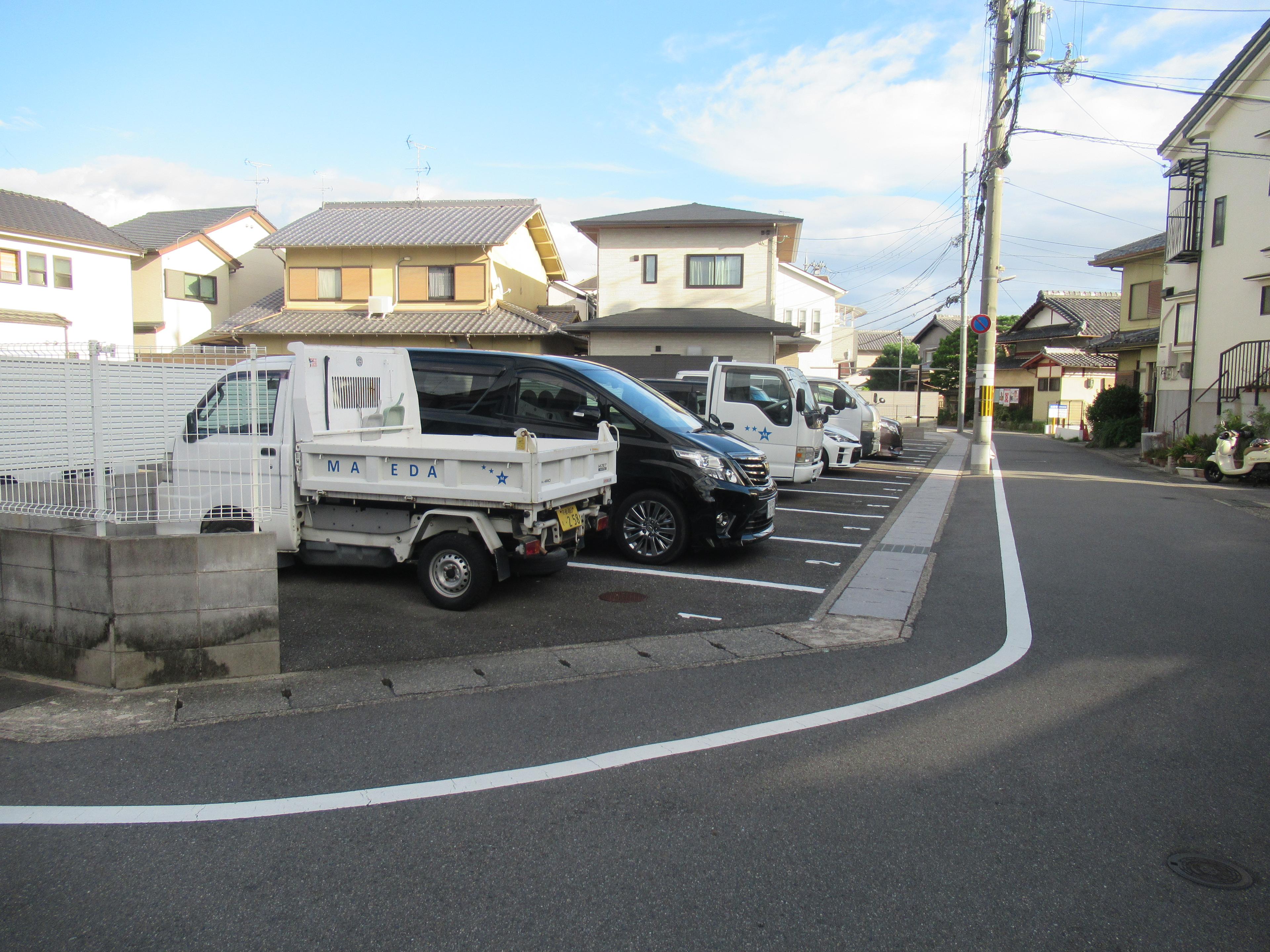 東ノ口町ガレージAの外観・駐車場イメージ3枚目