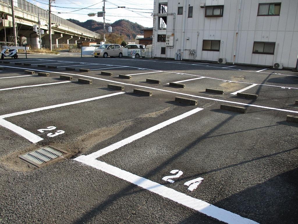 山本パーキングの外観・駐車場イメージ3枚目