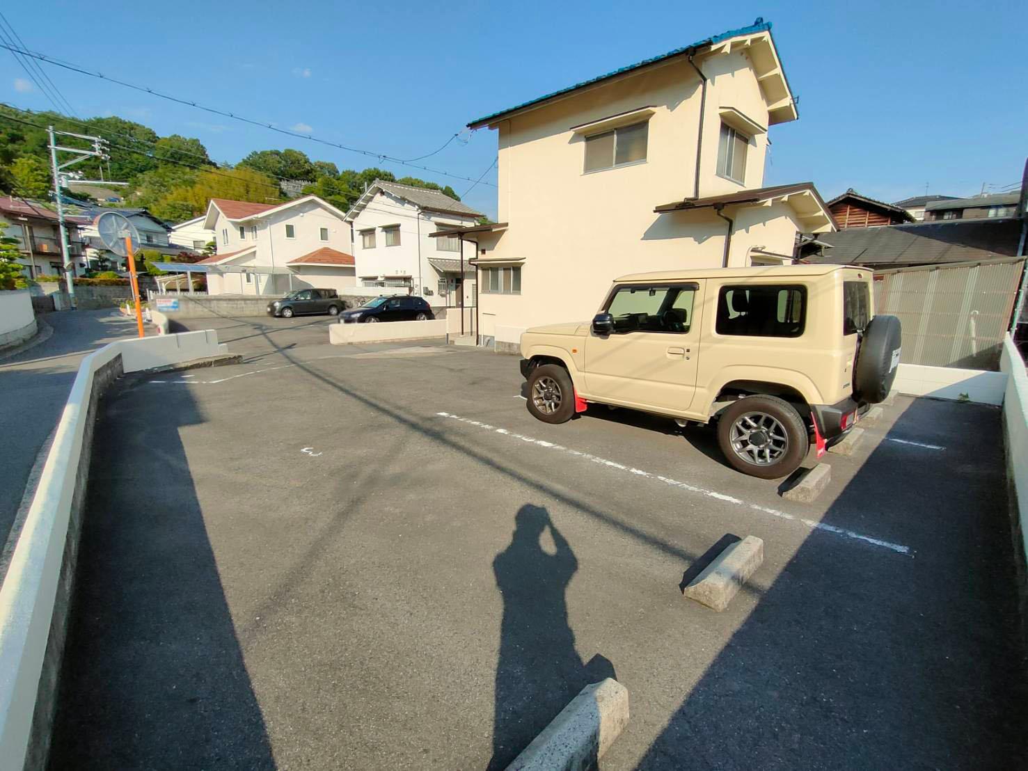 木元ＫガレージⅡの外観・駐車場イメージ2枚目