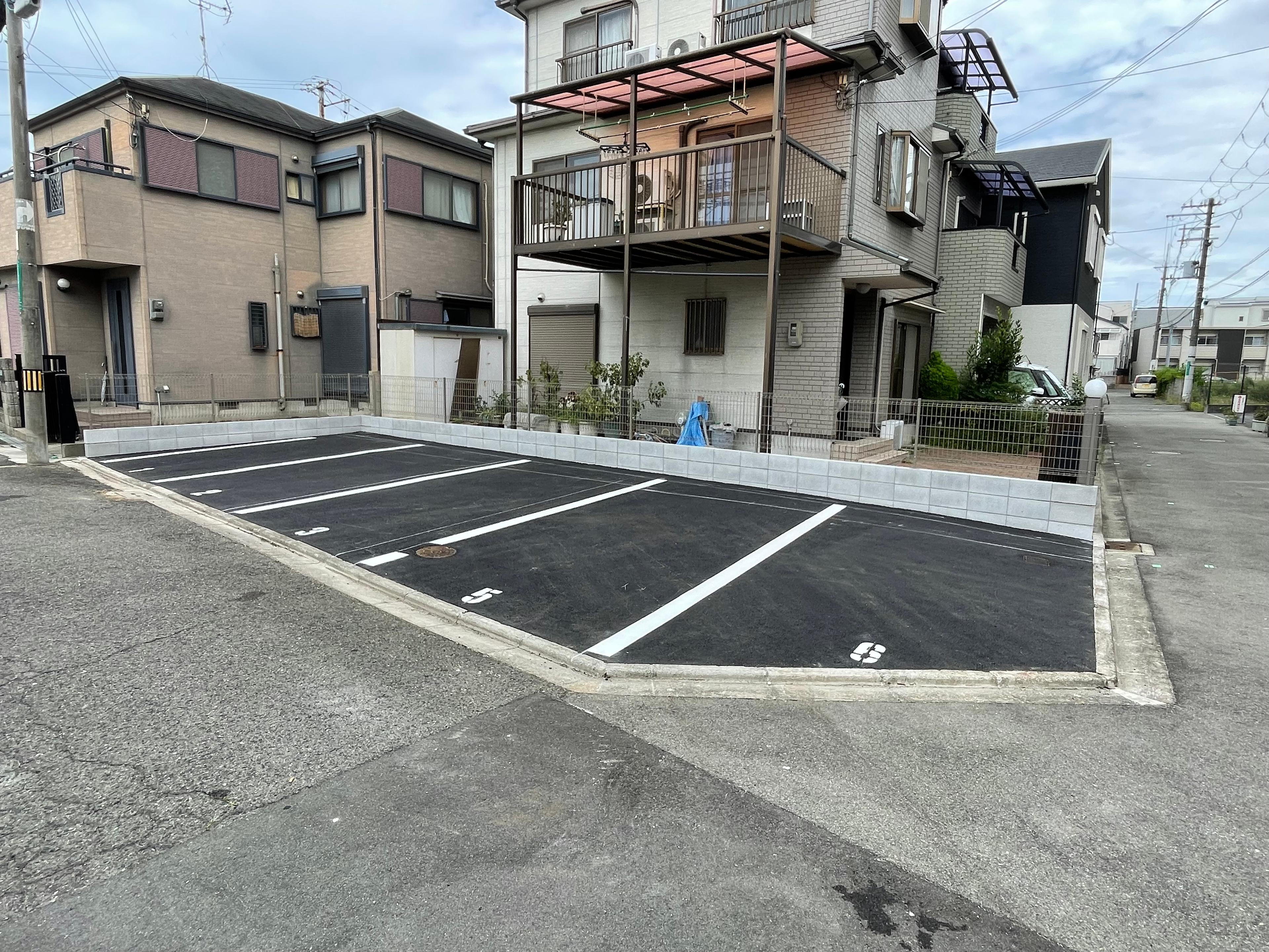 M0モータープール 石津東の外観・駐車場イメージ1枚目