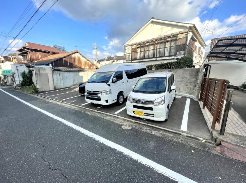 尾倉1丁目月極駐車場No.2の外観・駐車場イメージ2枚目
