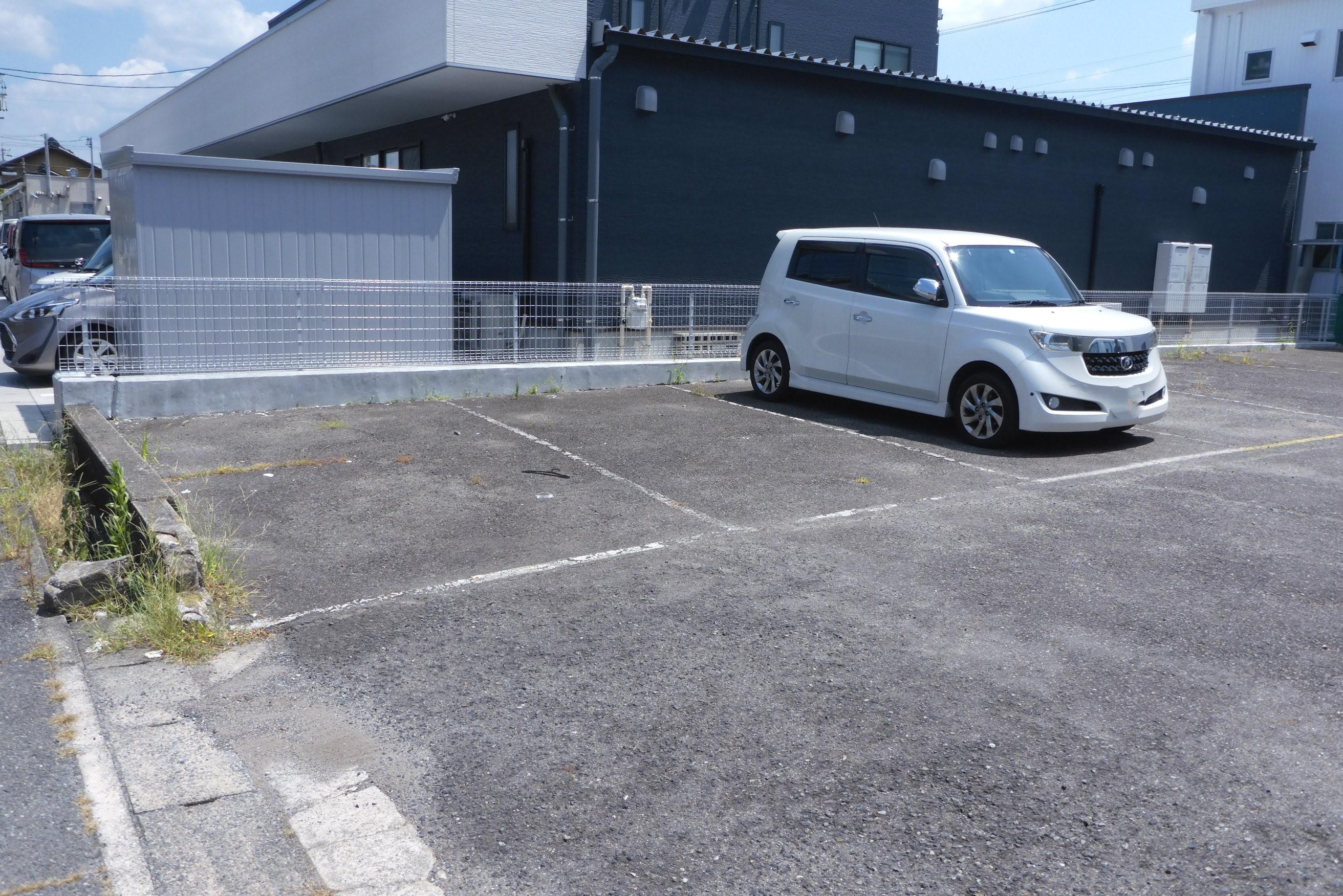 秋田駐車場の外観・駐車場イメージ2枚目
