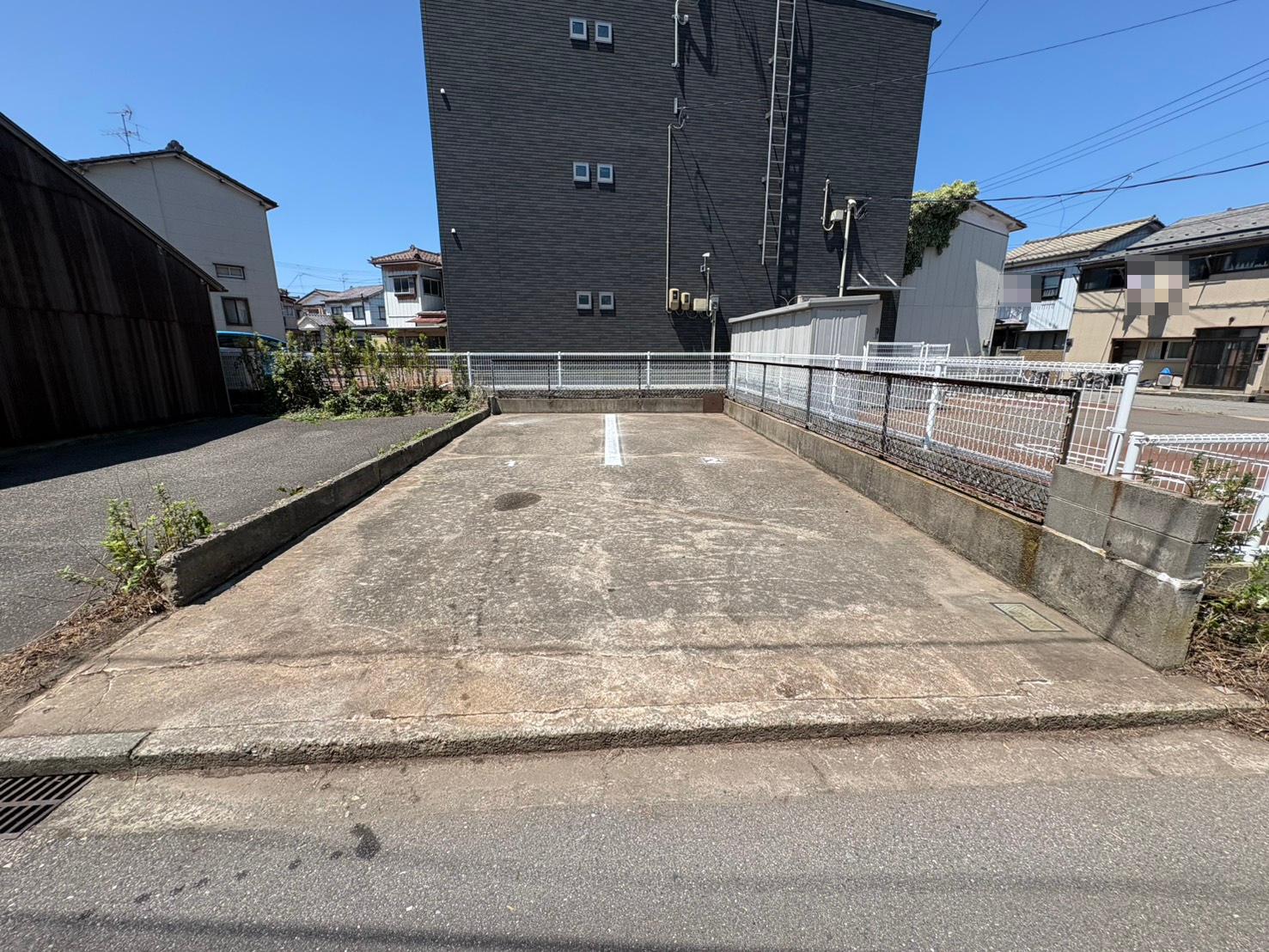 窪田町あじさいパーキングの外観・駐車場イメージ1枚目