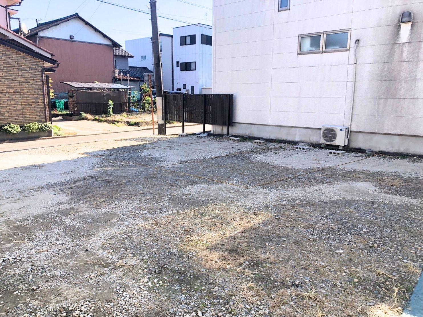 コニファー　一宮店駐車場の外観・駐車場イメージ1枚目