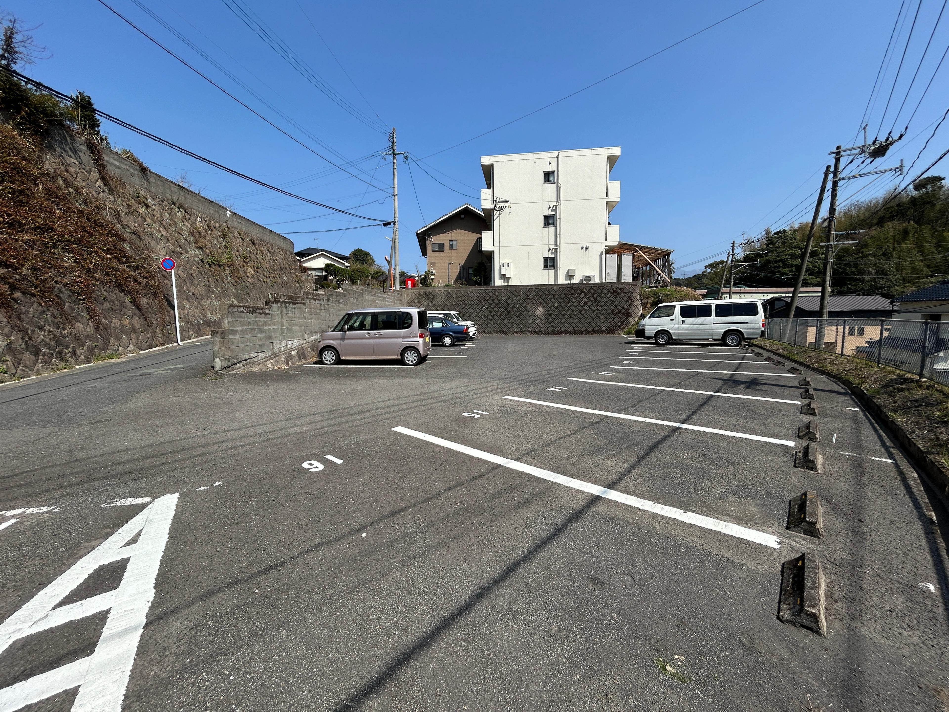 ｵｰﾄ･ｽｸｳｪｱｰせばるの外観・駐車場イメージ2枚目