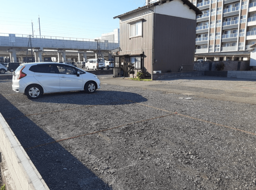 318パーキングの外観・駐車場イメージ1枚目