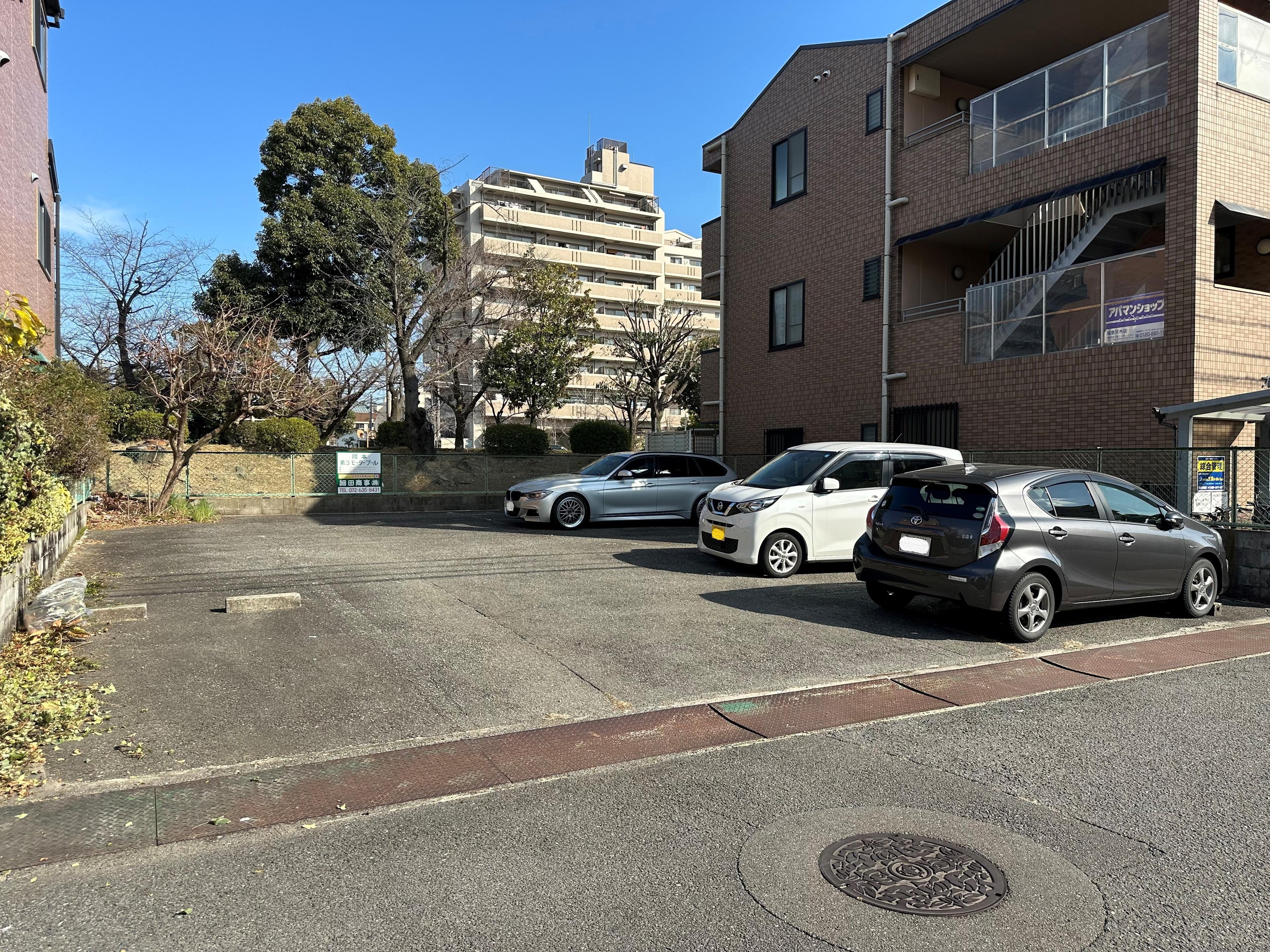 岡本第３モータープールの外観・駐車場イメージ1枚目