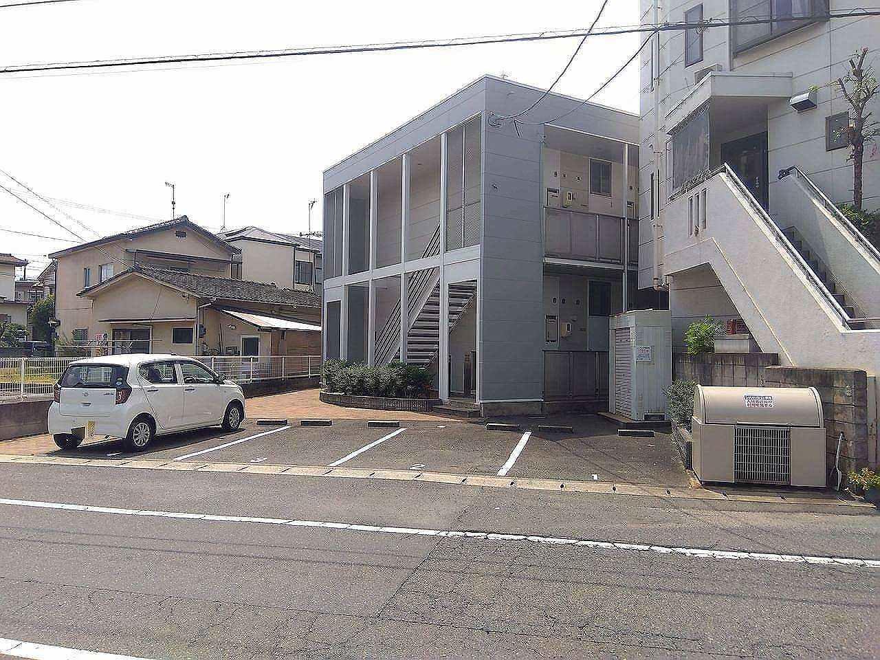 ＫＡＭＩＸ(12435)の外観・駐車場イメージ1枚目