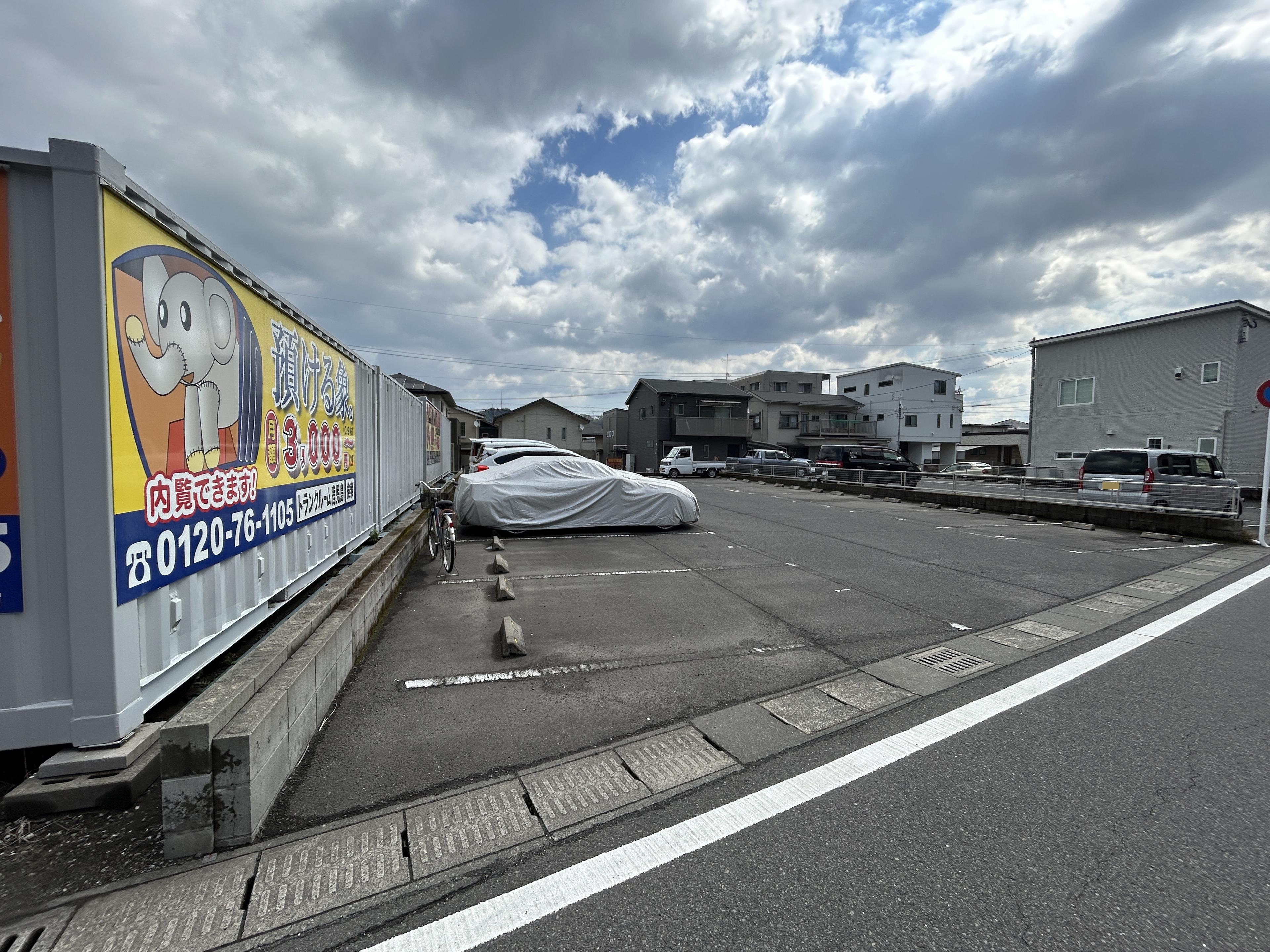 ｵｰﾄ･ｽｸｳｪｱｰ薬師Ⅲの外観・駐車場イメージ2枚目