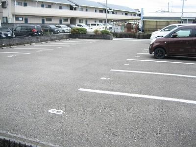 アムール(17570)の外観・駐車場イメージ2枚目